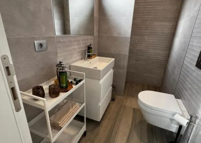 Luxart Gallery Krk- Duplex 아파트 크르크