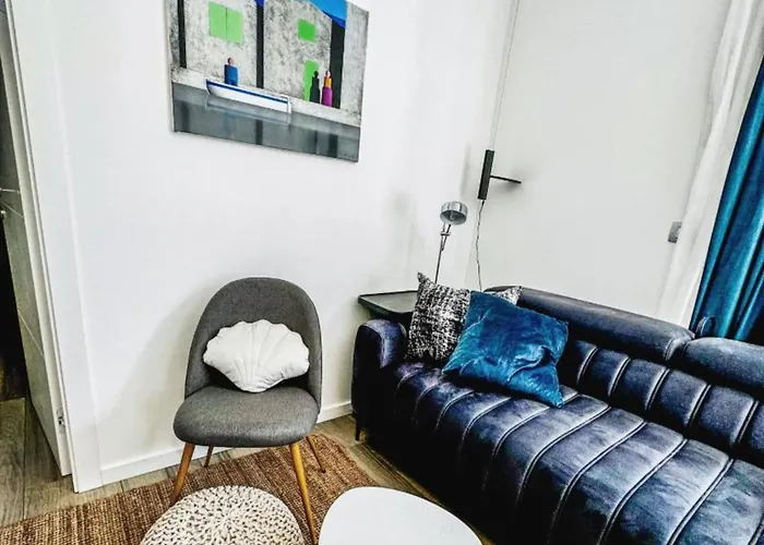 아파트 Luxart Gallery Krk- Duplex